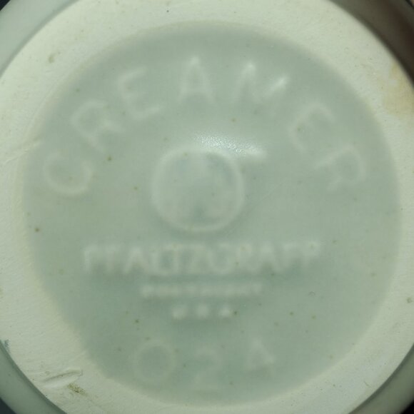 Pfaltzgraff Heirloom Creamer & Sugar Bowl with Lid Gray White Floral Creamer Set - Picture 12 of 12